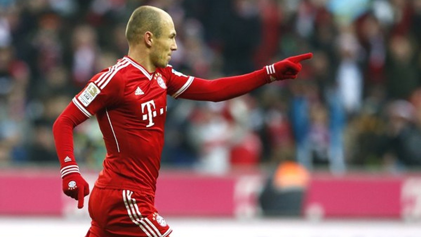 Prvý gól Bayernu v novej sezóne Bundesligy strelil Arjen Robben.