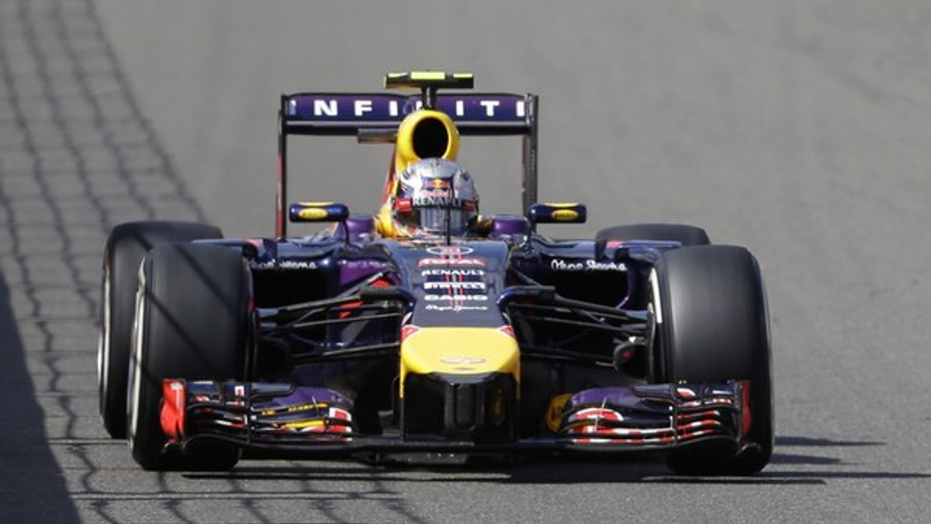 Daniel Ricciardo bol opäť najrýchlejší.