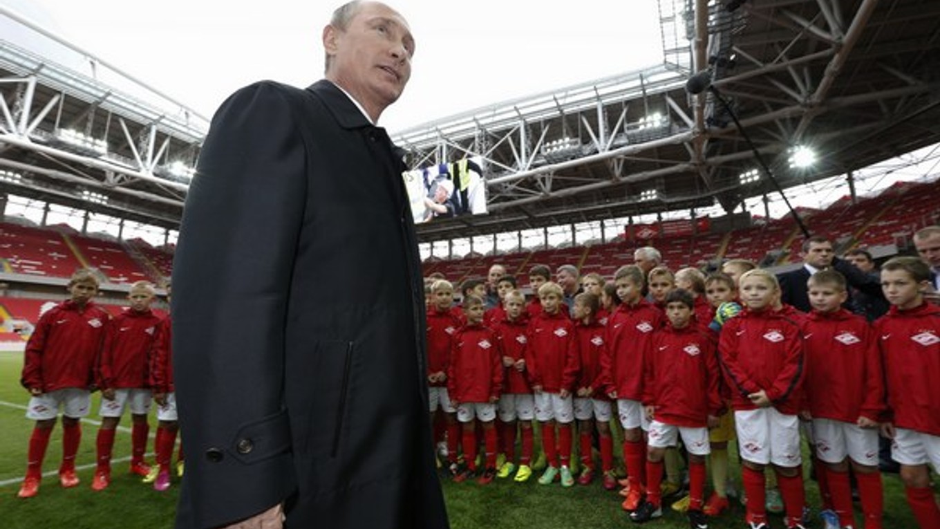 Na štadióne Spartaka Moskva sa bude hrať aj MS vo futbale. Otvoril ho Vladimír Putin.