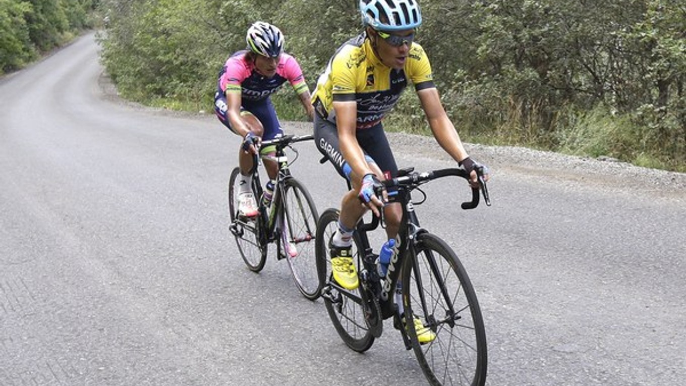 Winner Anacona vzadu.