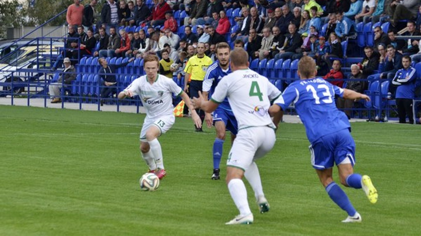 Ján Dzurík z Prešova počas zápasu v Poprade.