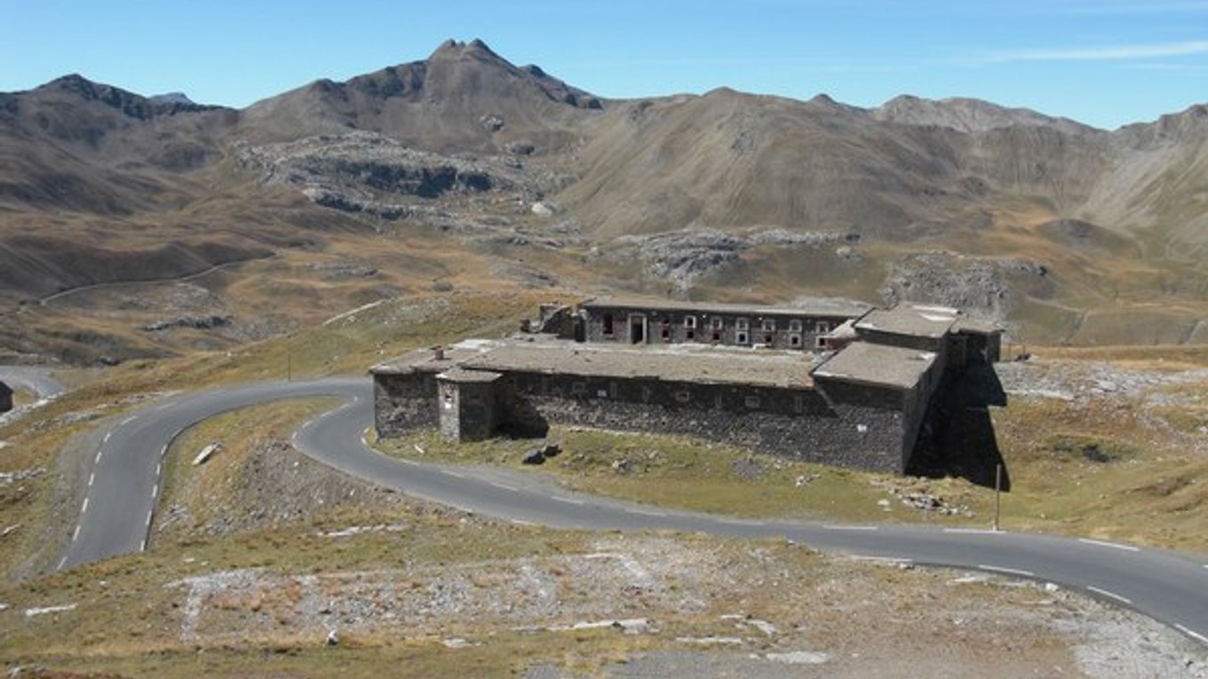 Cieľ jednej z etáp budúcoročnej TdF by mal byť na Col de la Bonette-Restefond.