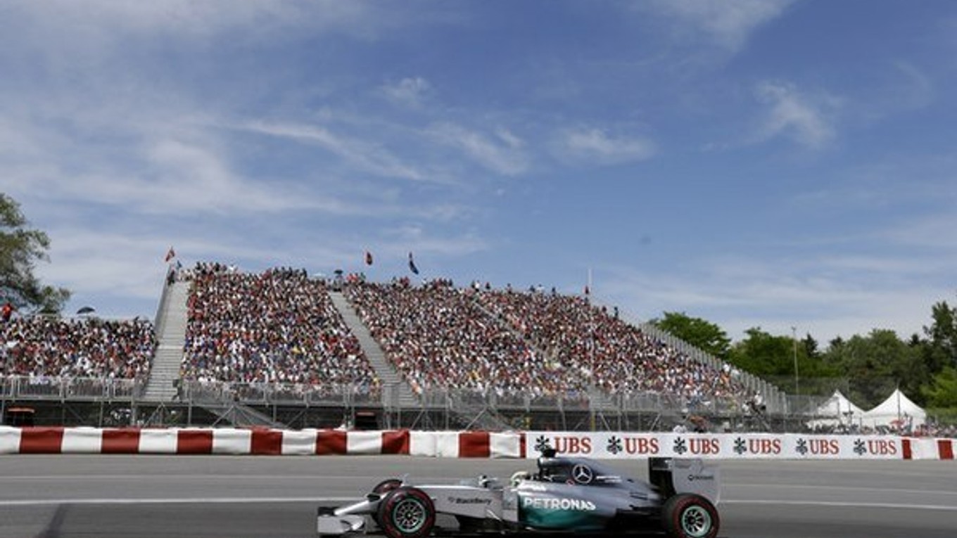 Lewis Hamilton počas tretekov v Kanade.