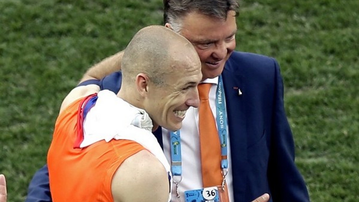 Arjen Robben (vľavo) a Louis van Gaal.