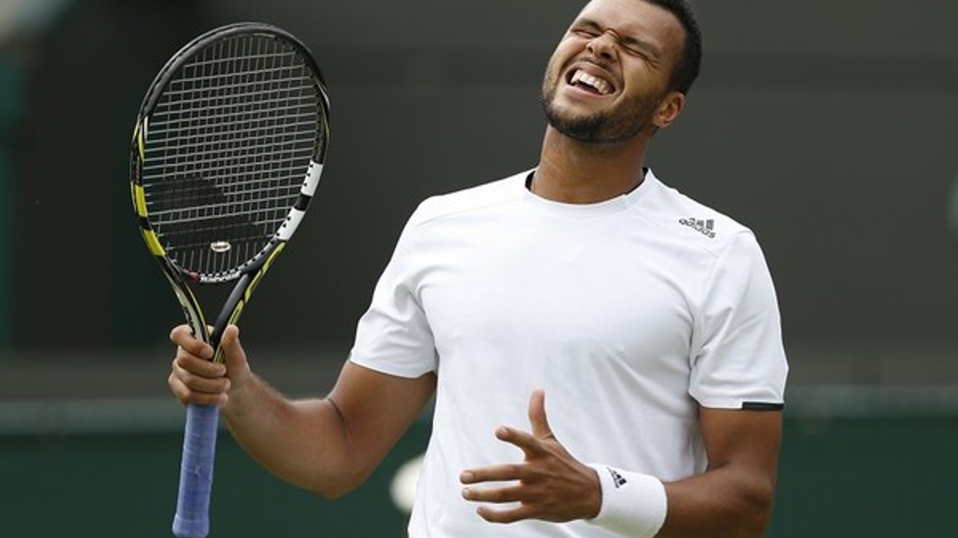 Jo-Wilfried Tsonga postúpil do 2. kola Wimbledonu.