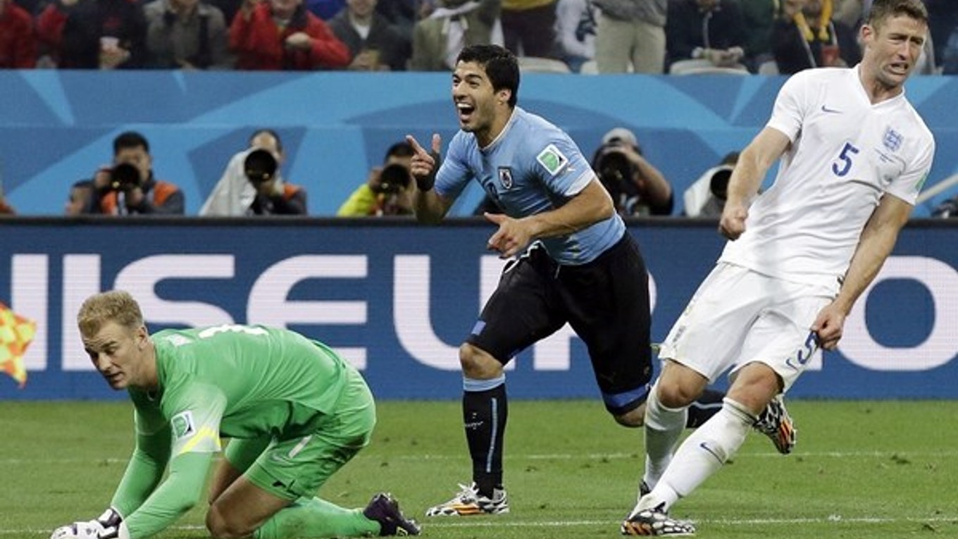 Luis Suárez krátko po tom, ako strelil na MS druhý gól Anglicku.