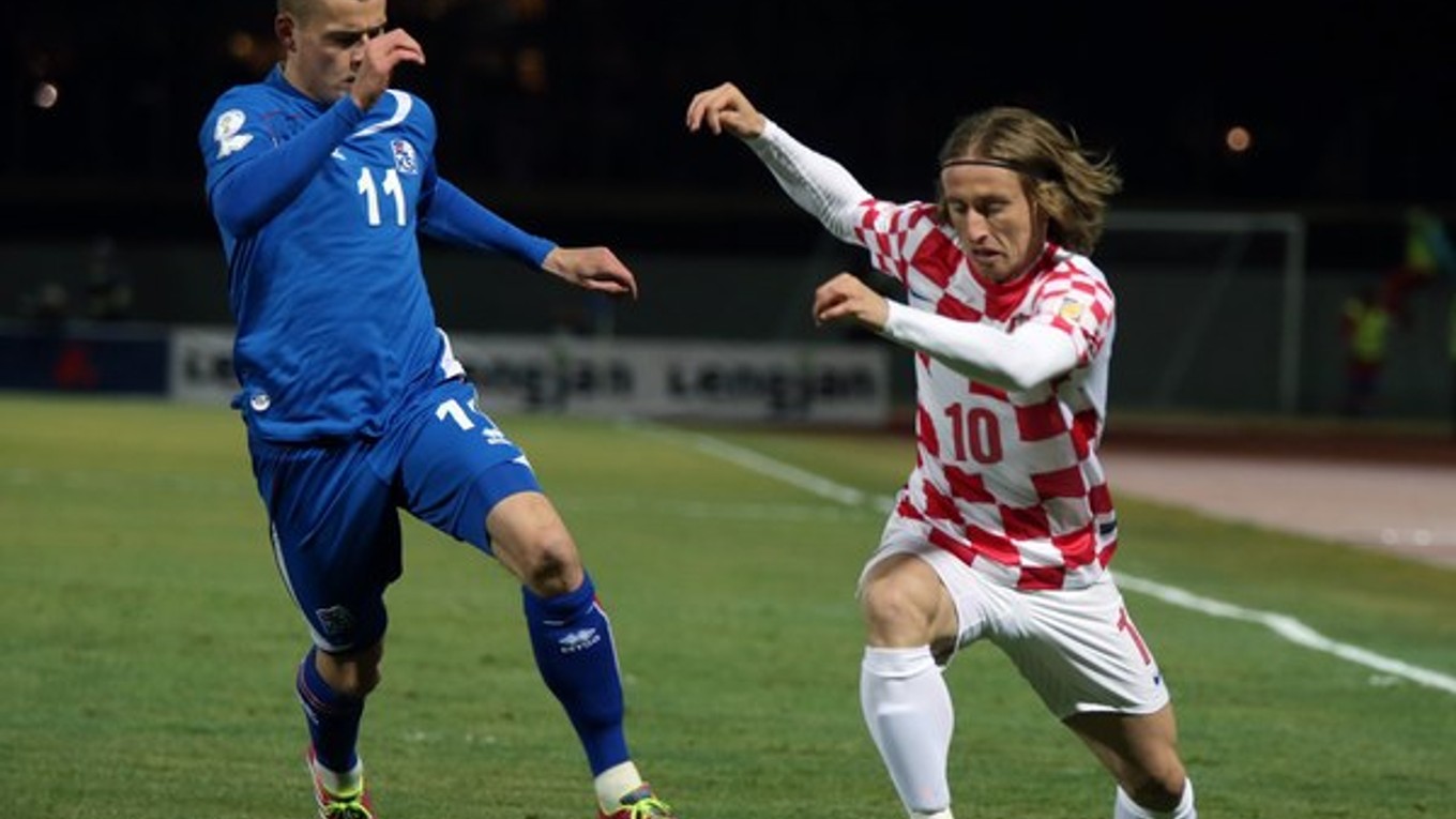 Alfred Finnbogason (vľavo).