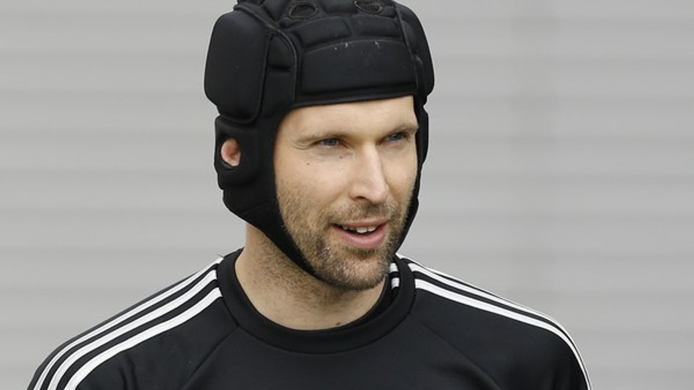 Český brankár Petr Čech možno odíde z londýnskeho klubu Chelsea.