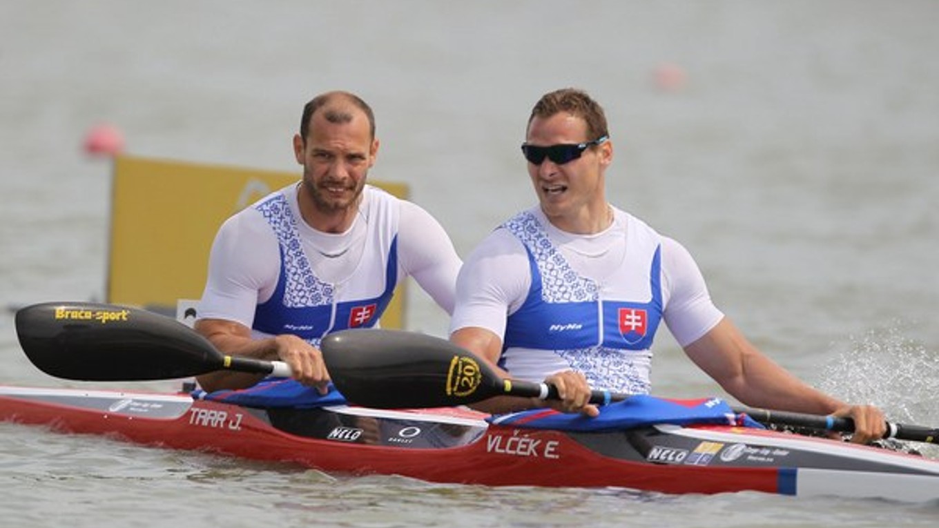 Mužský dvojkajak Erik Vlček - Juraj Tarr.
