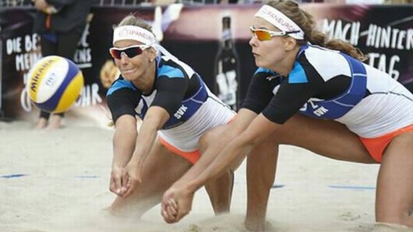 Dubovcová s Nestarcovou.