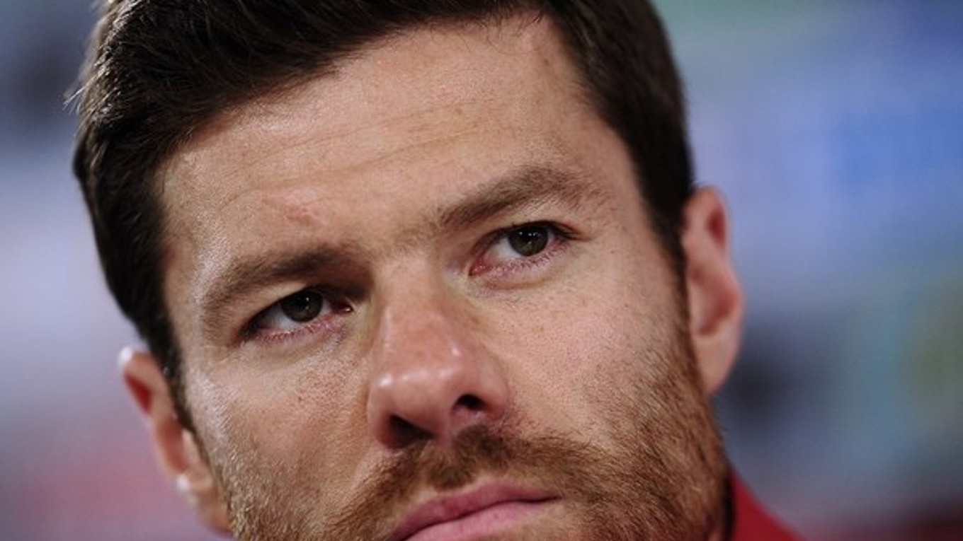 Xabi Alonso si pre disciplinárny trest nezahral ostatné finále Ligy majstrov.