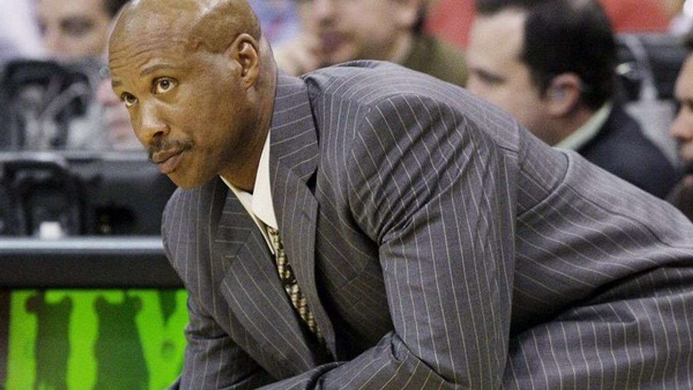 Byron Scott v Lakers pôsobil aj ako hráč.