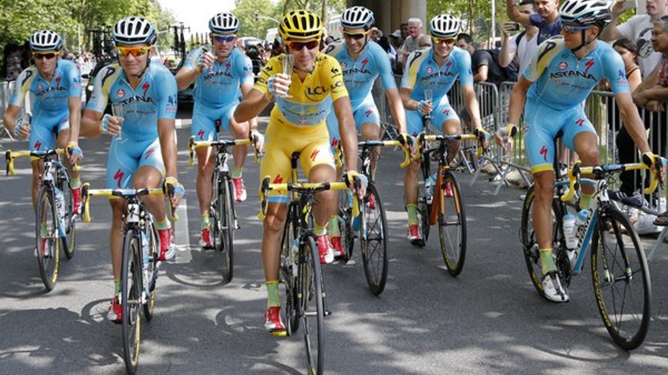 Tím Astana financuje Kazachstan.