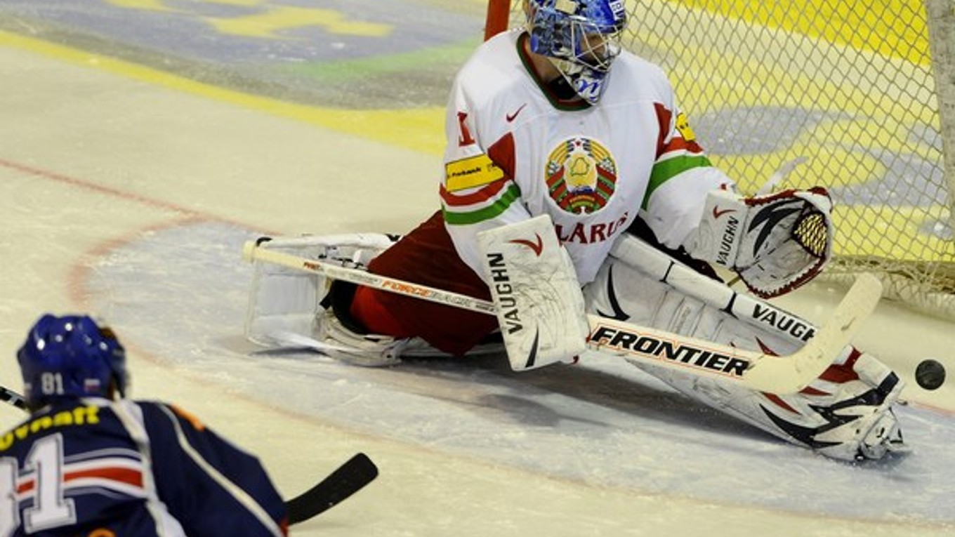 Bieloruský brankár Andrej Mezin je už na dvanástom svetovom šampionáte.