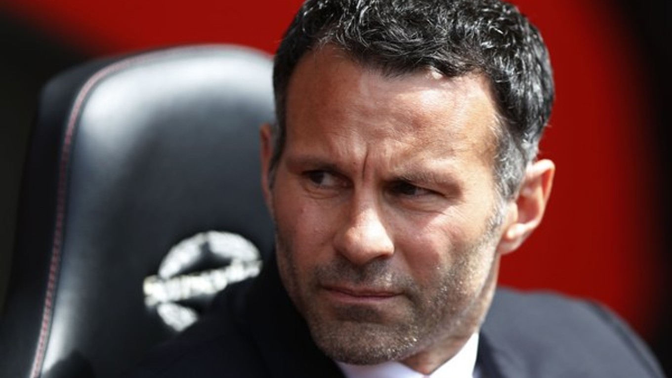 Legendárny Giggs (40 r.) končil sezónu ako hrajúci tréner.