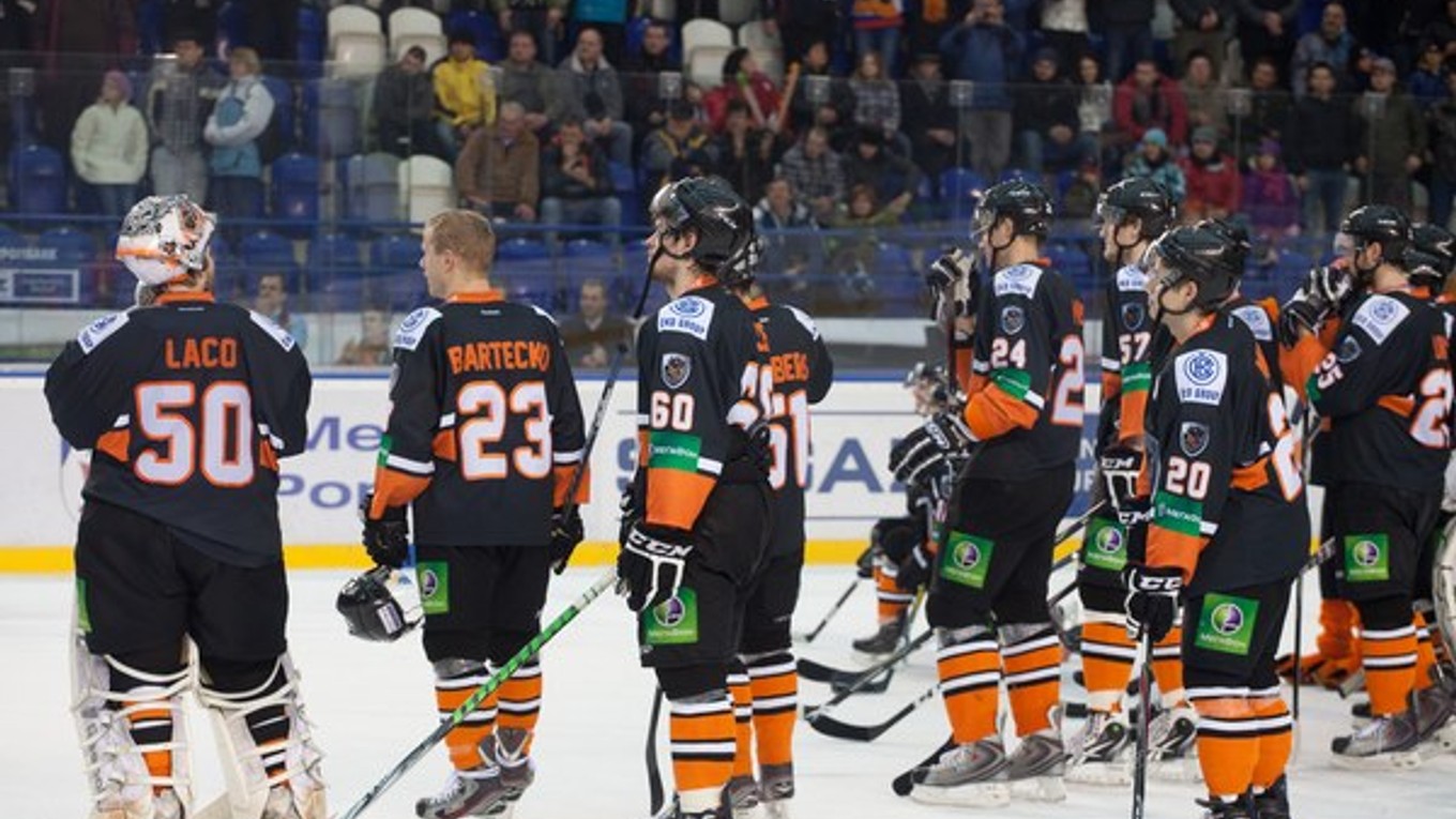 Rozlúčka popradských Levov po poslednom domácom zápase KHL s Barysom Astana v Poprade 19. februára 2012.