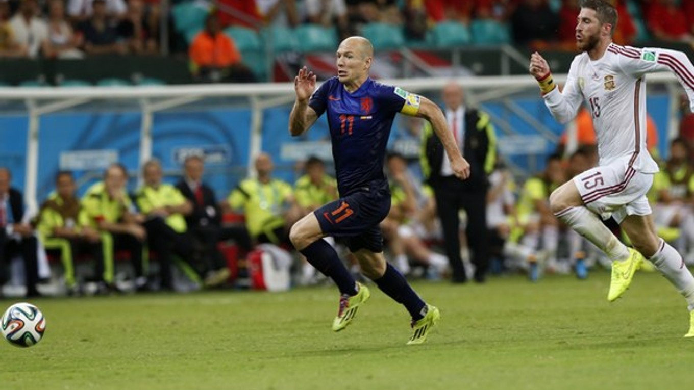 Takto ušiel Arjen Robben Sergiovi Ramosovi.