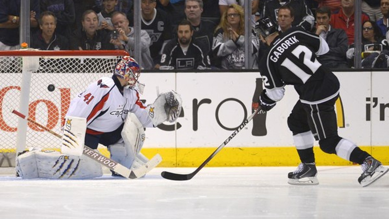 Hokejista LA Kings Marián Gáborík (vpravo).