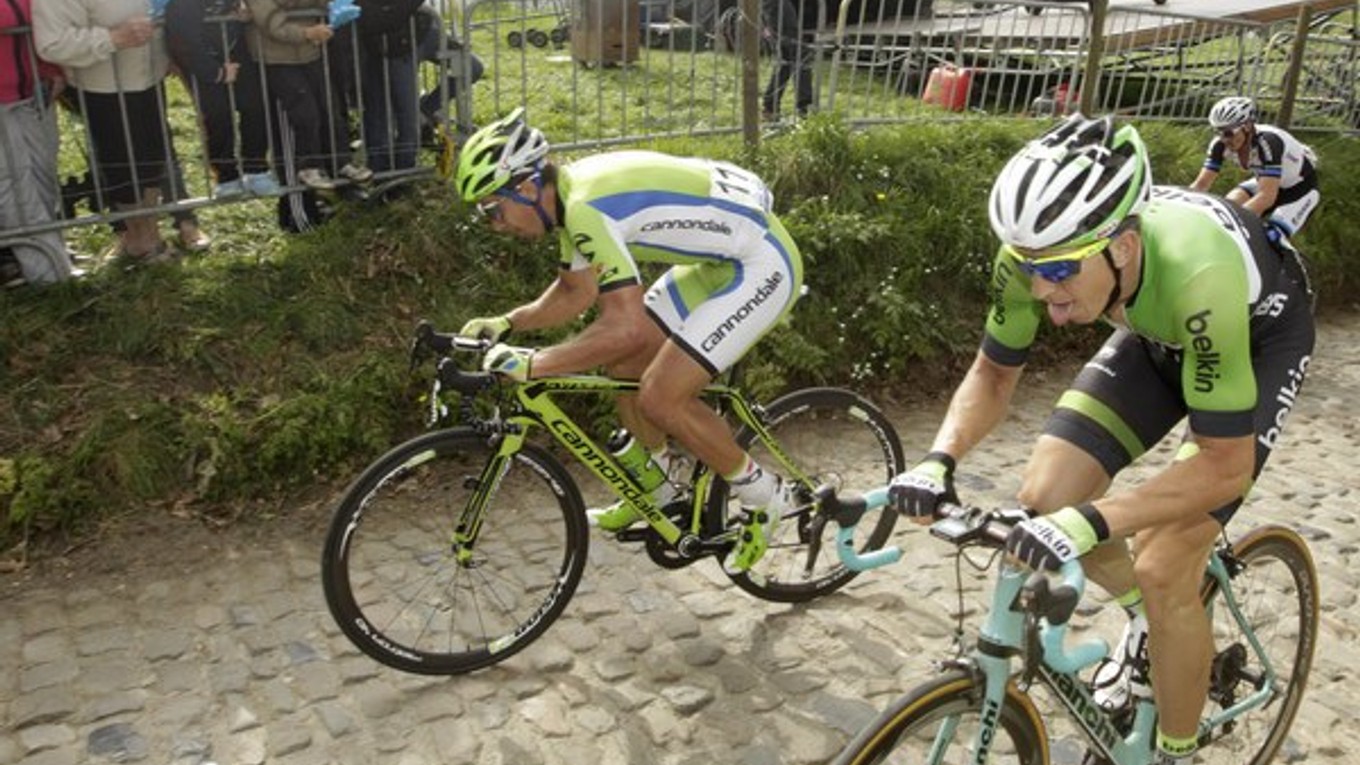 O víťazovi slávnej klasiky rozhodlo jedno zo stúpaní. S číslom 11 vzadu Peter Sagan.