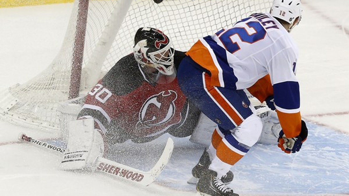 Výhru New Jersey Martin Brodeur nezariadil a tešili sa hráči New York Islanders.