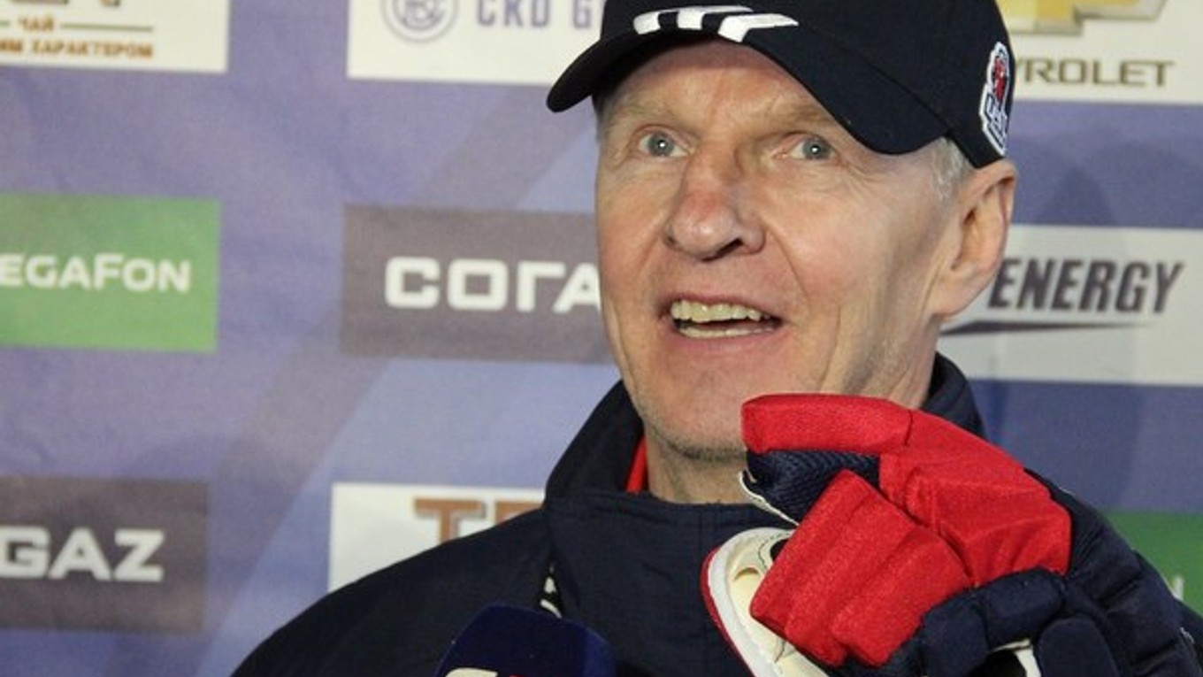 Kari Jalonen priviedol Lev Praha do finále play-off KHL.