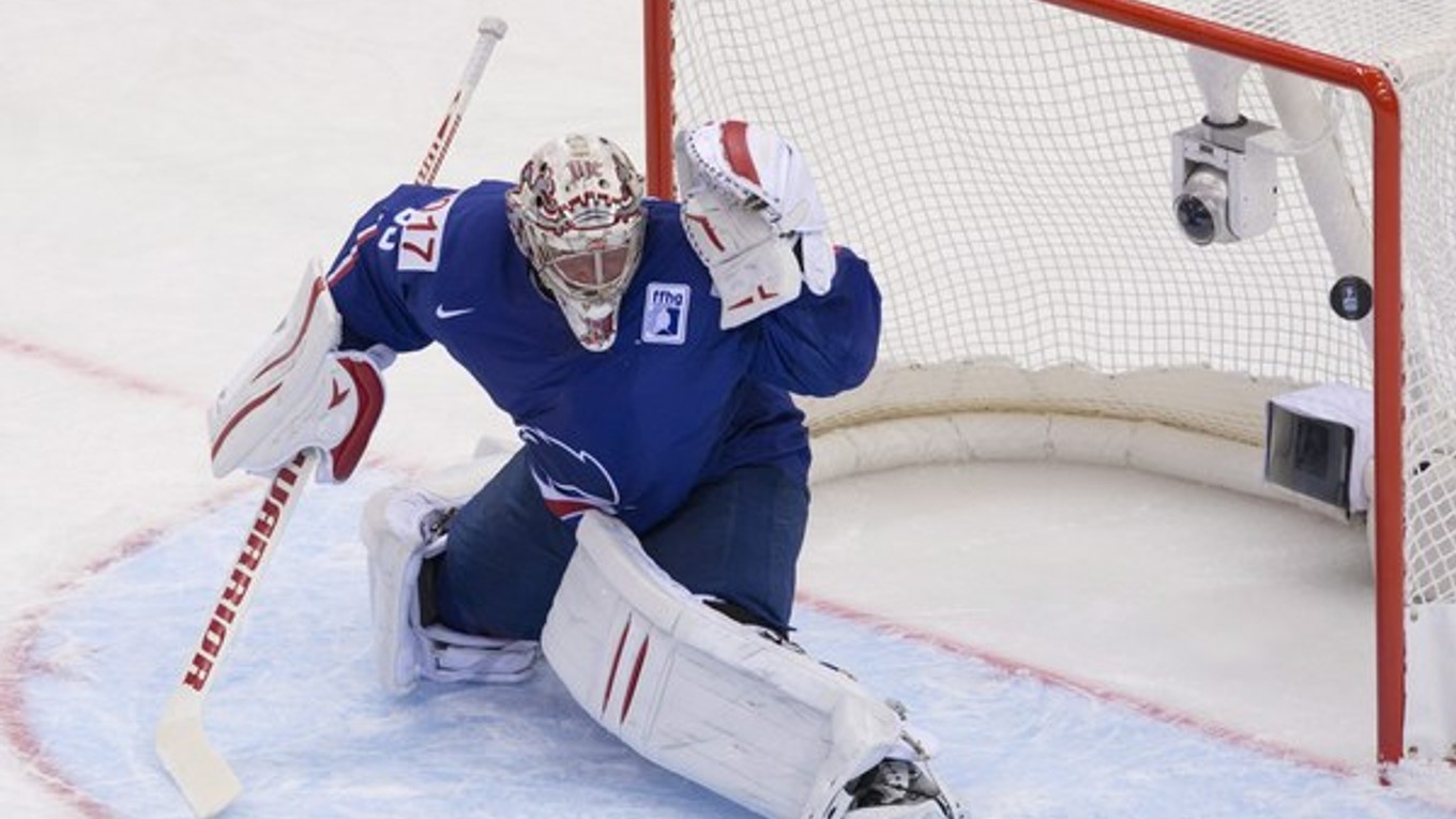 Francúzky brankár Cristobal Huet chytil všetky francúzske samostatné nájazdy.