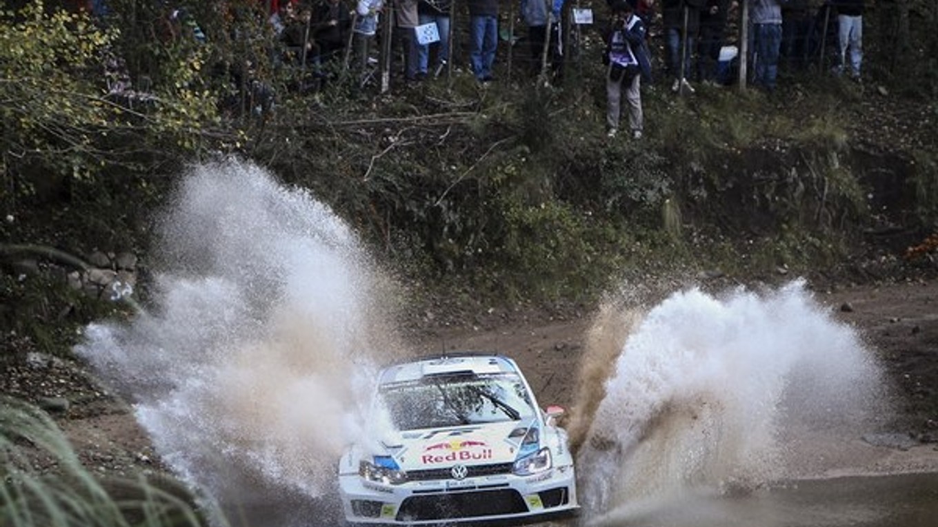 Jari-Matti Latvala je lídrom Rely Argentína.