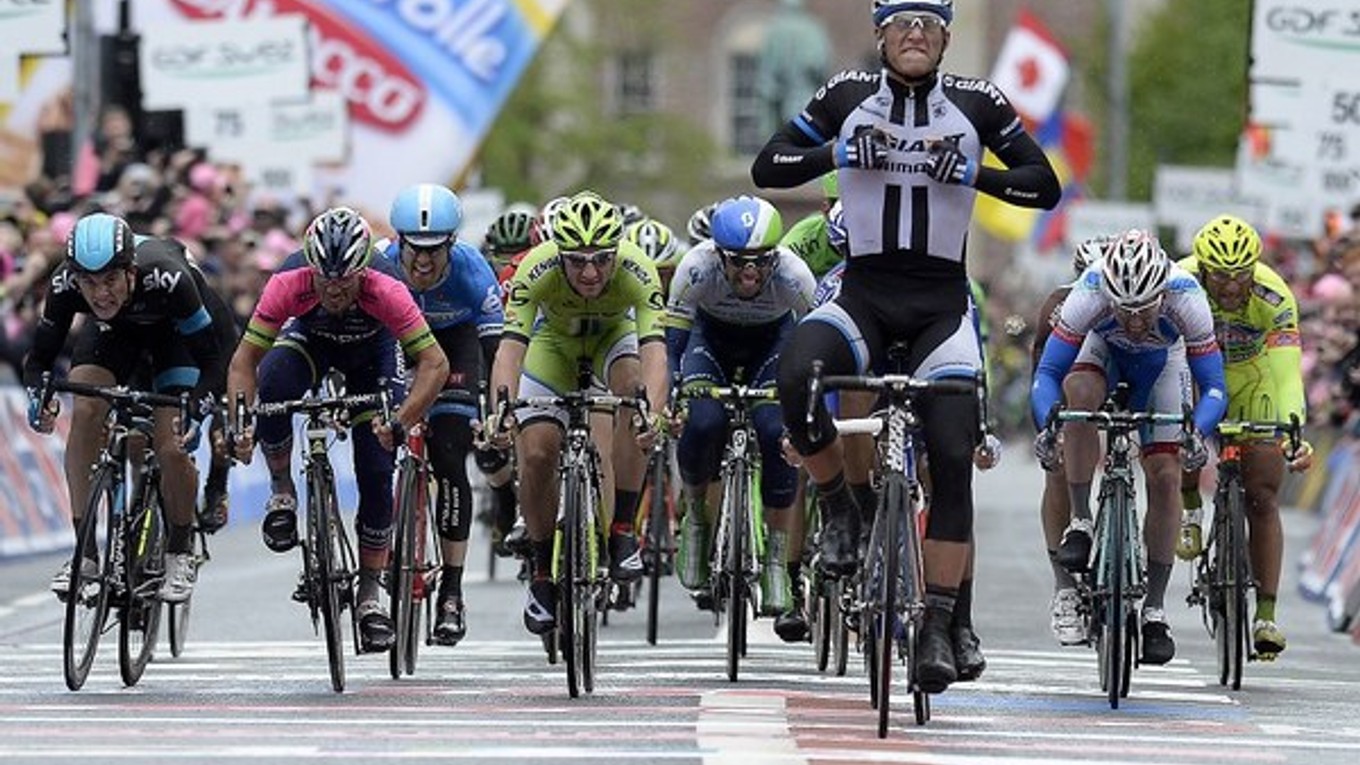 Marcel Kittel ovládol druhú etapu Giro d'Italia.