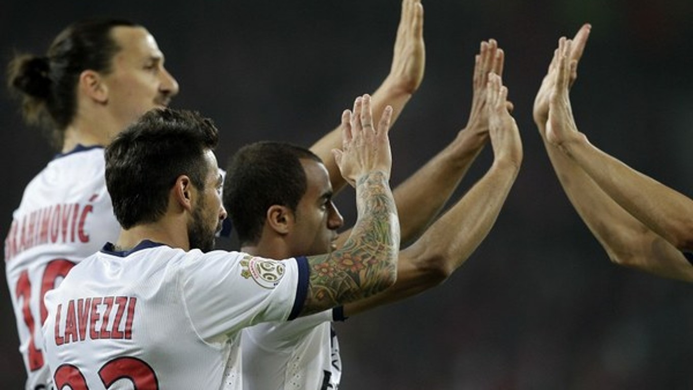 Radosť hráčov Paríža St. Germain.