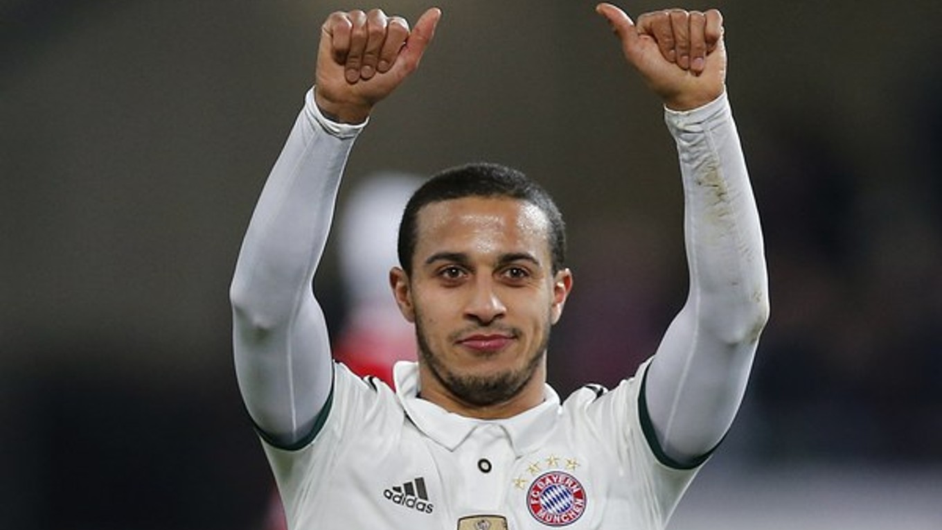 Druhý gól Bayernu strelil Thiago.