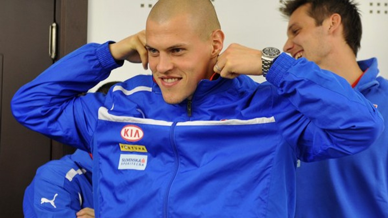 Stopér Martin Škrteľ na zraze slovenskej futbalovej reprezentácie pred medzištátnym zápasom v Izraeli. Senec, 2. marec 2014.