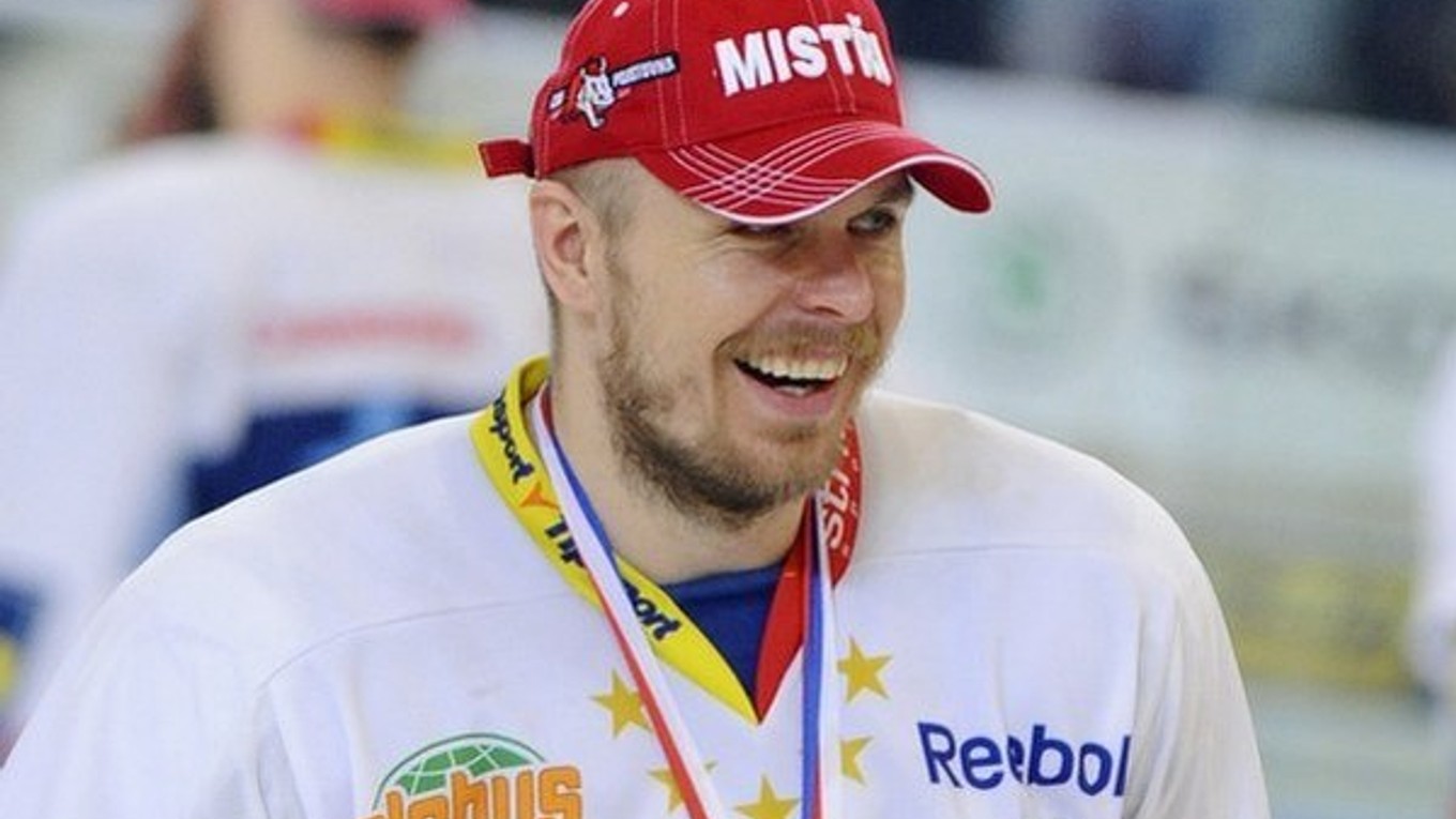 Martin Bartek získal v roku 2012 titul českého majstra s Pardubicami.