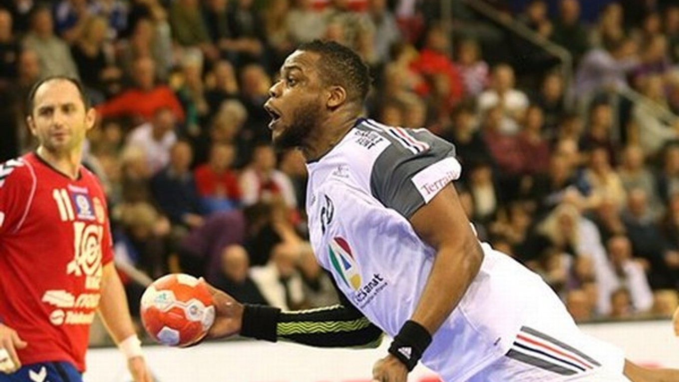 Srbsko prehralo s Francúzskom 28:31.