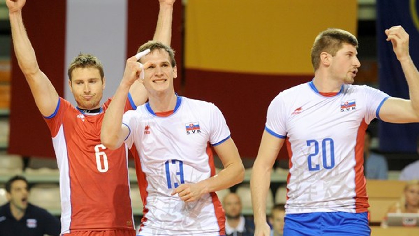 Štefan Chrtiansky (v strede).