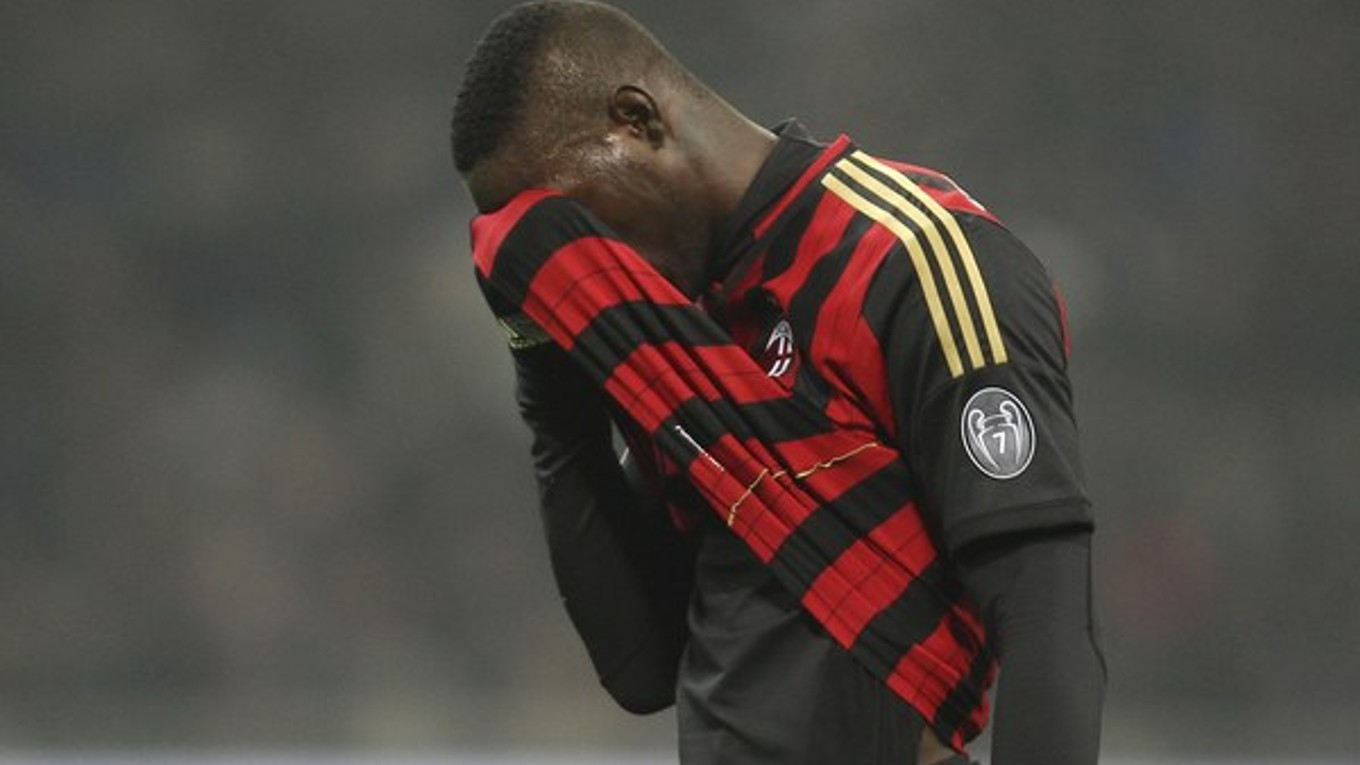 Útočník AC Miláno Mário Balotelli strelil v sezóne deväť gólov. I tak nie je šťastný.