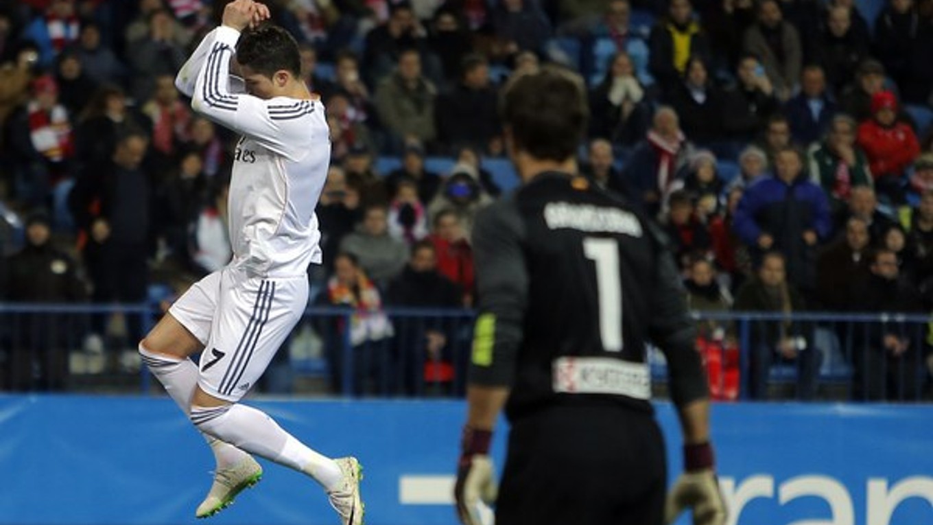 Cristiano Ronaldo oslavuje gól.