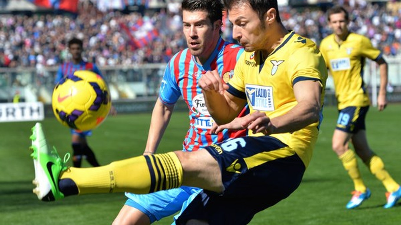 Mariano Izco z Catanie (vľavo) a Stefan Radu z Lazia.