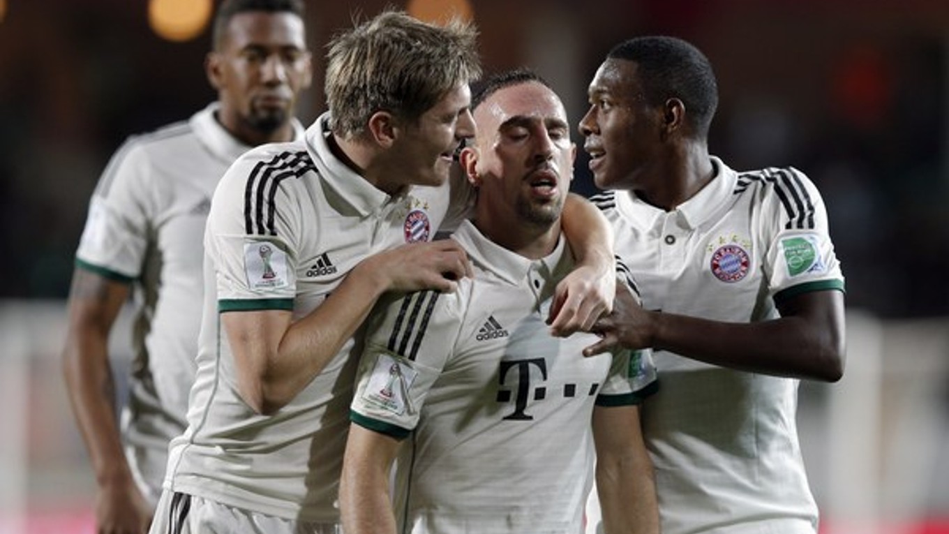 Franck Ribéry (v strede) strelil prvý gól Bayernu.