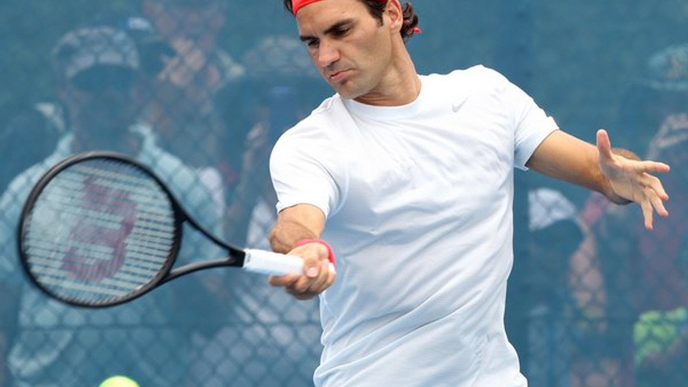 Roger Federer v Brisbane trénoval.