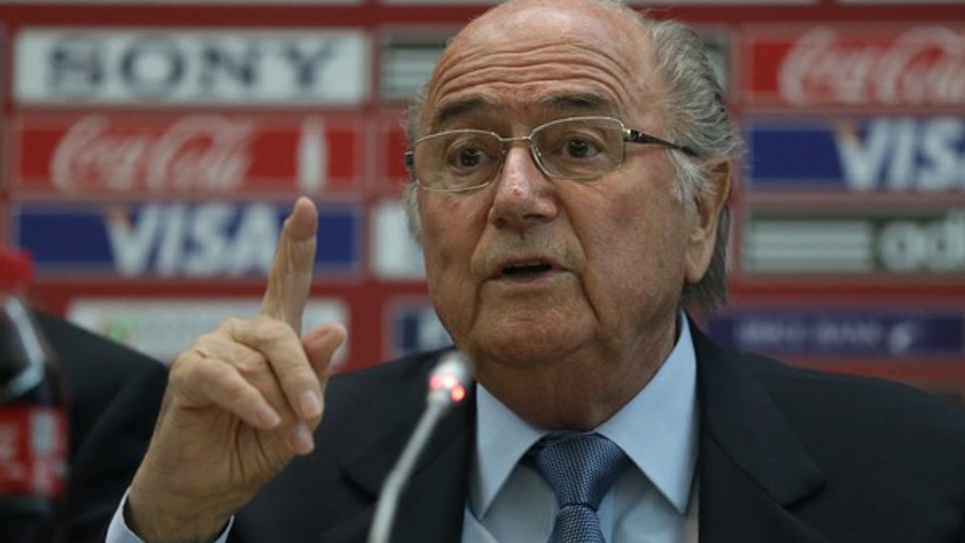 Takto zle sme na tom ešte neboli, odkázal Brazílčanom Sepp Blatter.