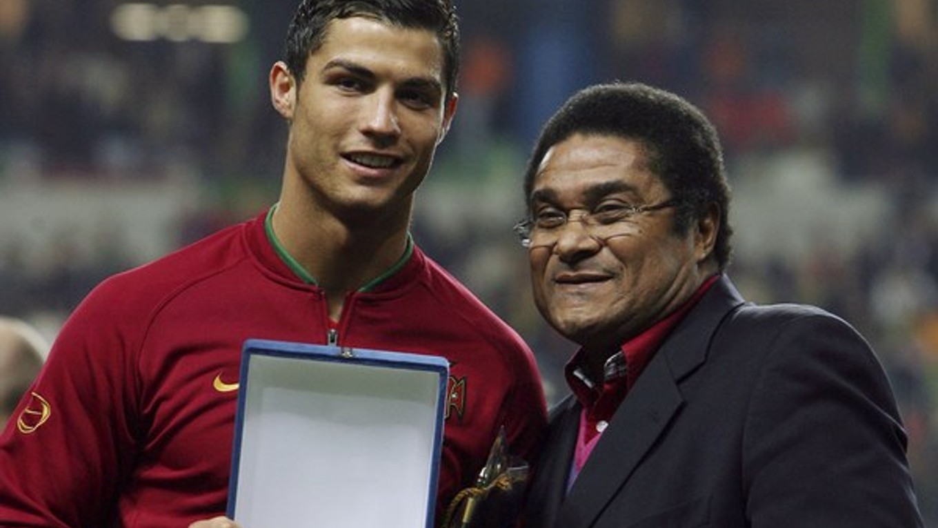 Eúsebio s Cristianom Ronaldom.
