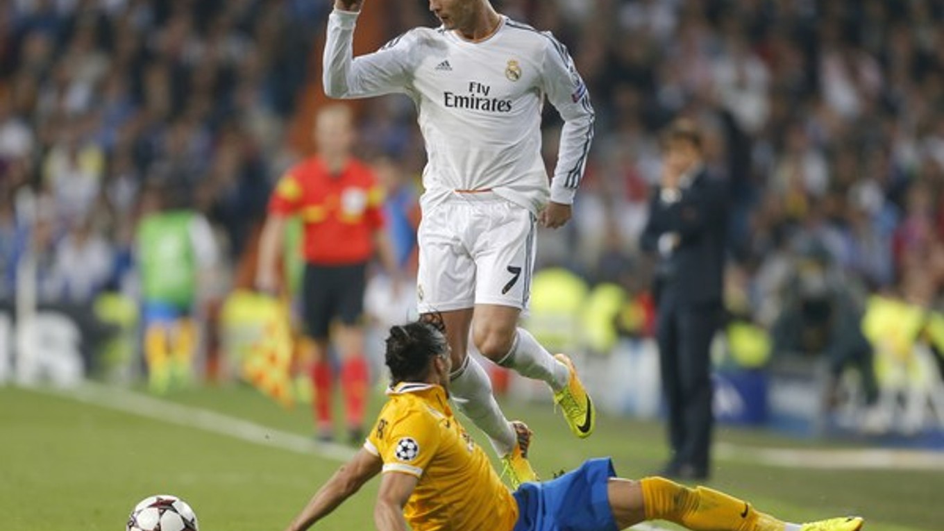 Cristiano Ronaldo v zápasoch dominuje.