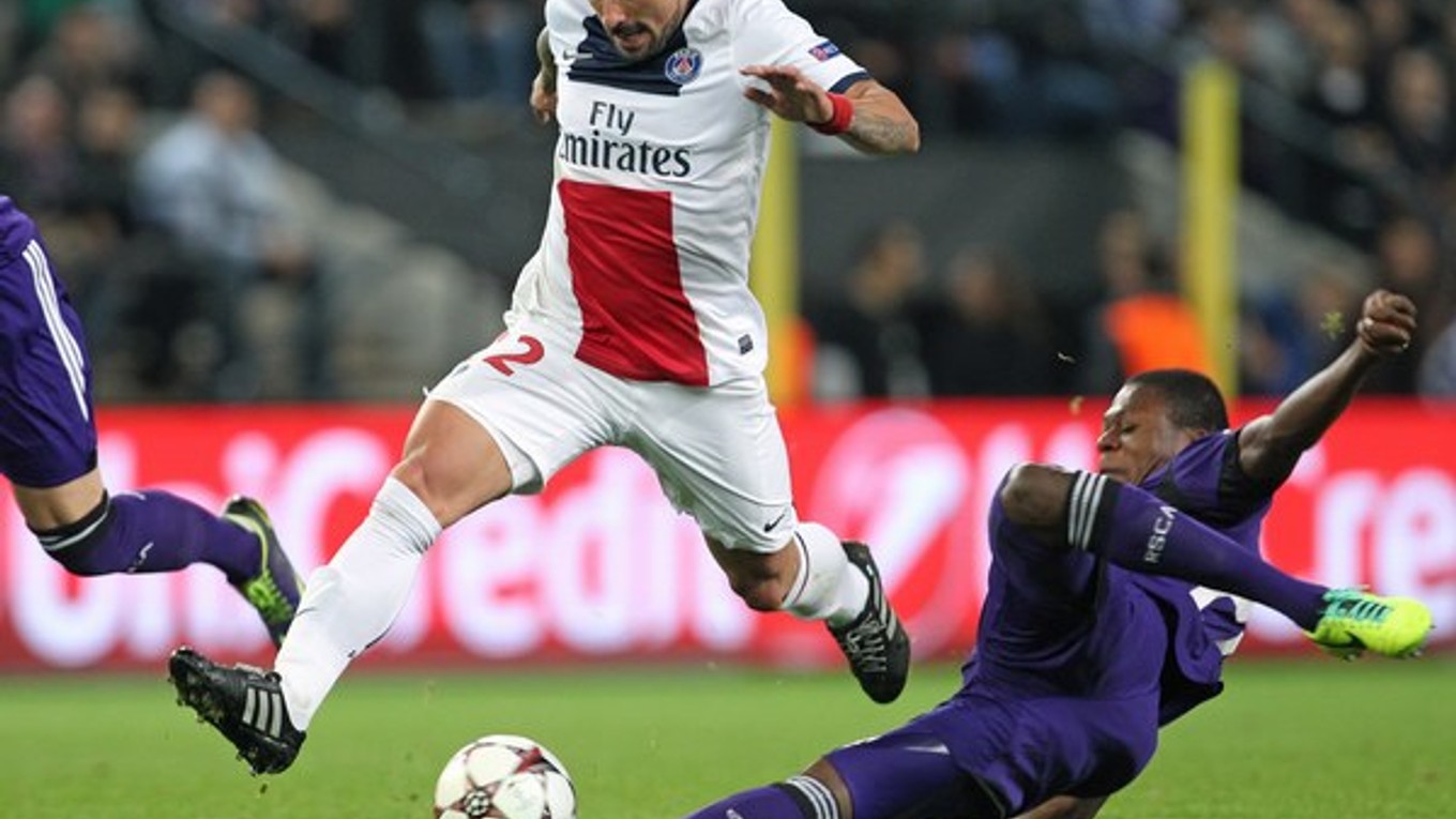 Thiago Silva so spoluhráčmi majú opäť tri body náskok na čele francúzskej ligy.