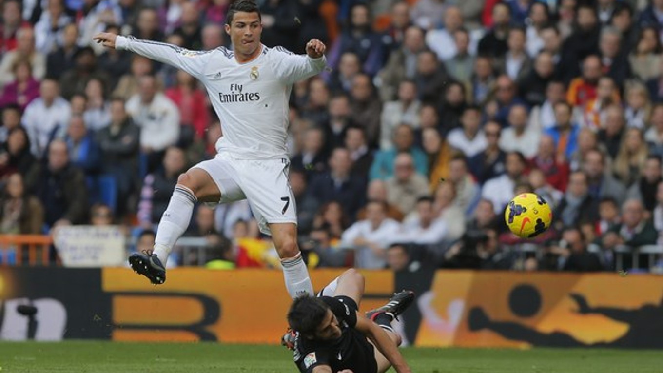 Cristiano Ronaldo je momentálne lepším strelcom ako jeho rival Lionel Messi.