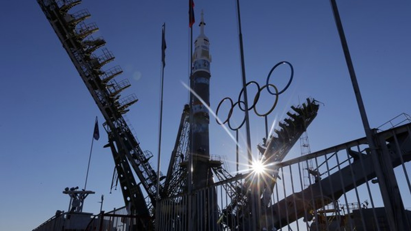 Pochodeň do vesmíru vyniesla raketa Sojuz.