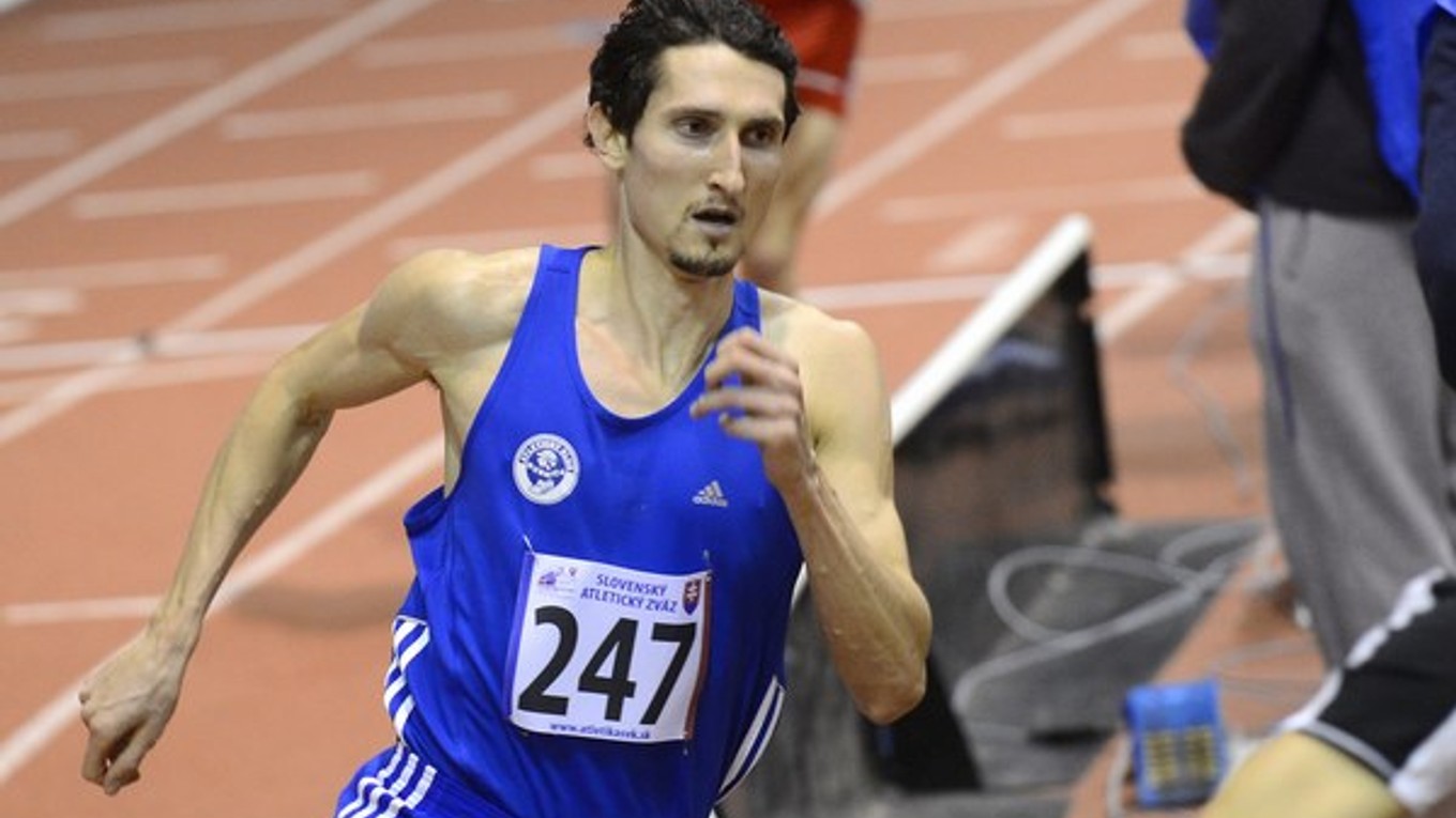 Jozef Repčík v behu na 400 m počas halových majstrovstiev Slovenska v atletike