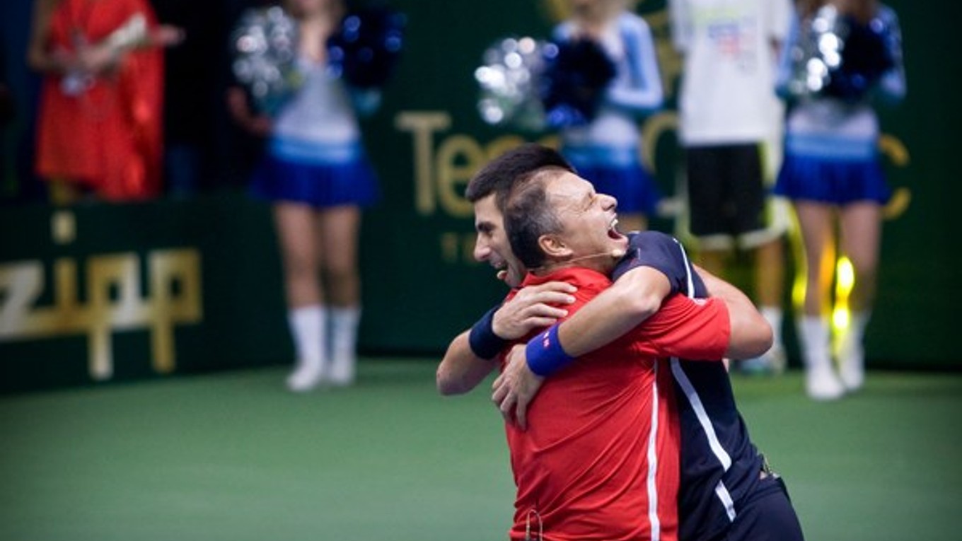 Srbský tenista Novak Djokovic a jeho tréner Marián Vajda.