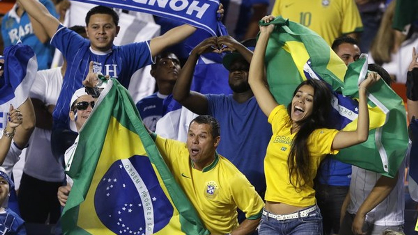 Divácky potenciál v Miami naznačilo 71 124 zvedavcov, ktorí si v sobotu pozreli prípravný zápas Brazílie s Hondurasom (5:0).
