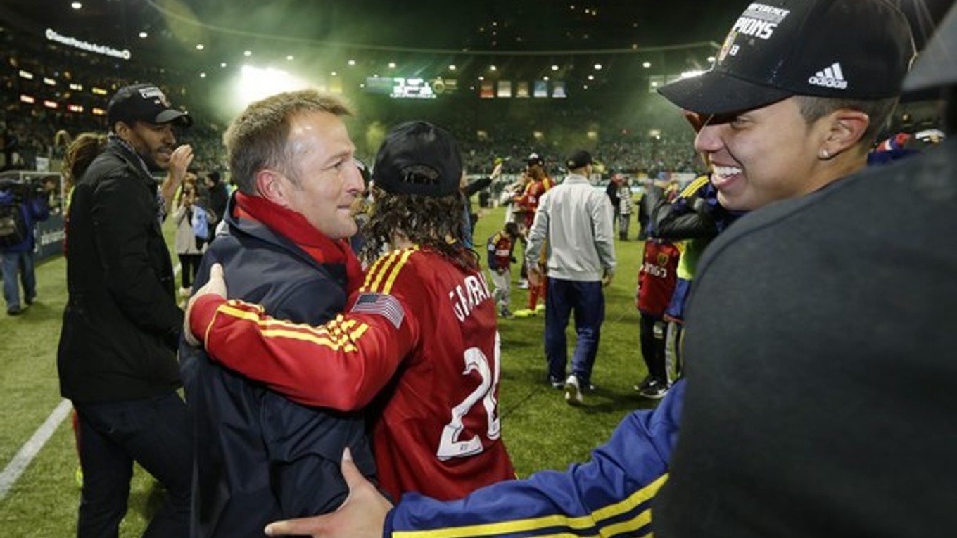 Tréner tímu Real Salt Lake Jason Kreis (vľavo). Ilustračná snímka.
