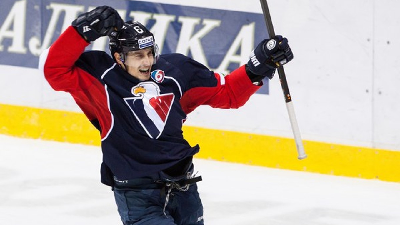 Obranca Slovana Tomáš Mojžíš v domácom zápase proti Jugre nahradil útočníkov a pekným gólom v úplnom závere vyrovnal na 2:2. Slovan v zápase získal dva body.